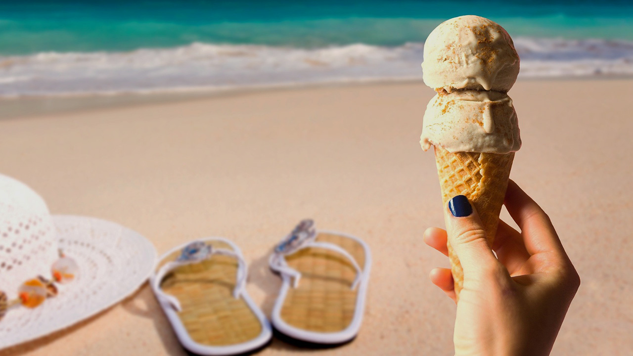 Helado en la playa